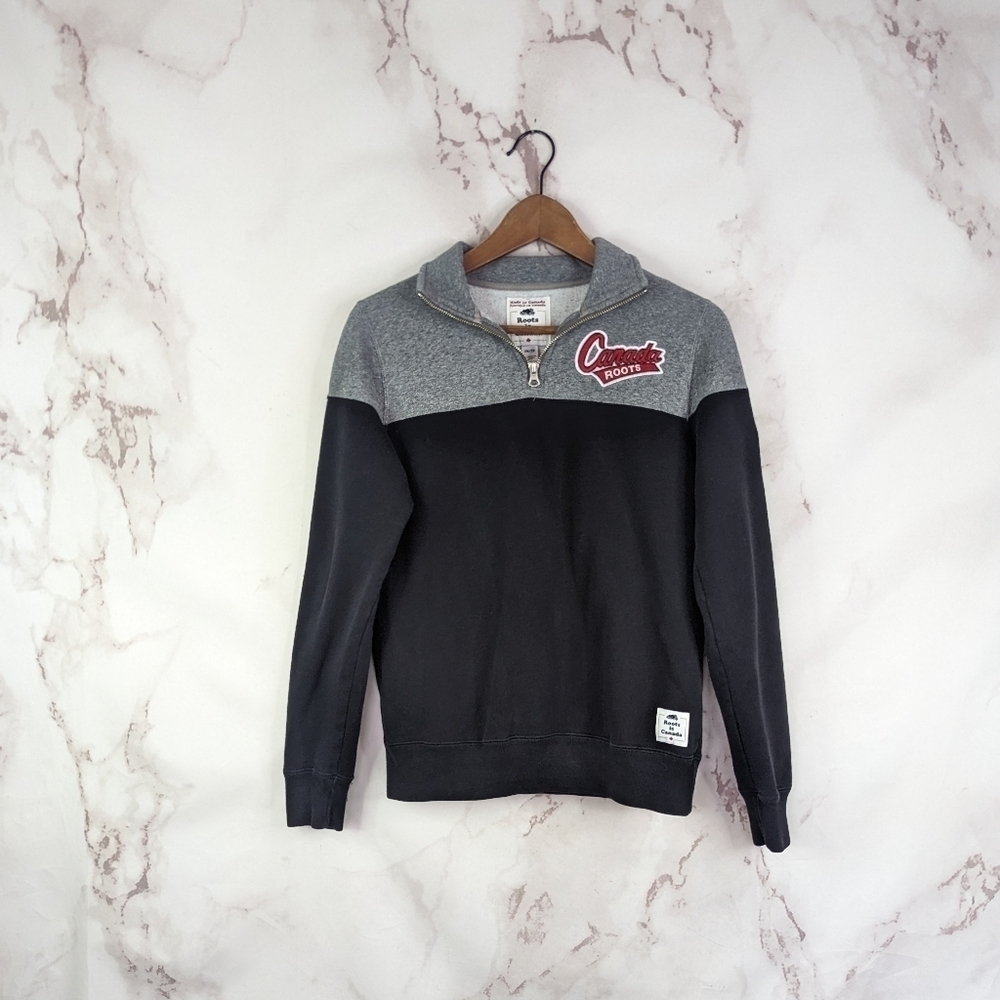 Roots Canada Sweatshirt Women XS Gray Black Cotton Quarter Zip Embroidered